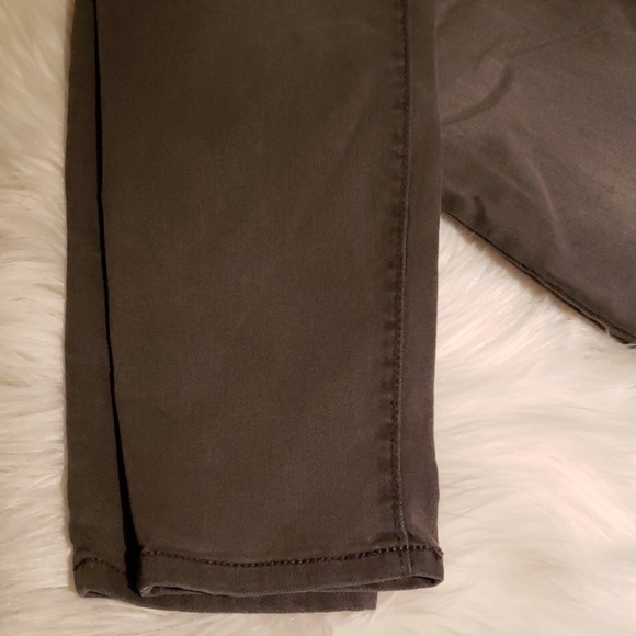 Old Navy Jeans - Picture 4 of 6